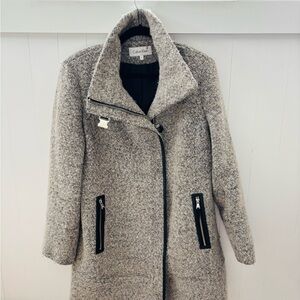 Calvin Klein Women's Cream Trench Coat with Black Accents